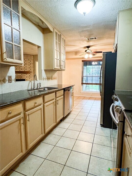 1613 Missouri Ave in Killeen, TX - Foto de edificio
