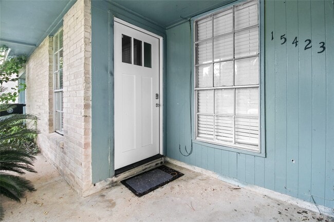 property at 15423 Campden Hill Rd