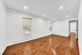 8709 Callie Ave in Morton Grove, IL - Building Photo - Building Photo