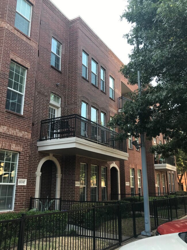 15751 Spectrum Dr Rentals in Addison, TX