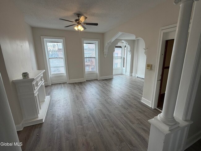 365 Madison Ave in Albany, NY - Building Photo - Building Photo