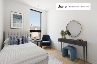 Room in Shared 4 bed/3 bath home in Chicago, IL - Building Photo