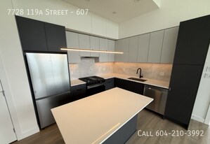 7728-119a 119A St in Delta, BC - Building Photo