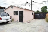 8764 Compton Ave in Los Angeles, CA - Foto de edificio - Building Photo