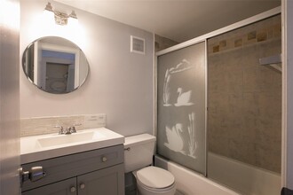 4502 N Federal Hwy, Unit 221C in Lighthouse Point, FL - Foto de edificio - Building Photo