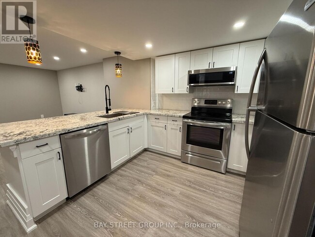 2710 Quails Run in Mississauga, ON - Building Photo - Building Photo