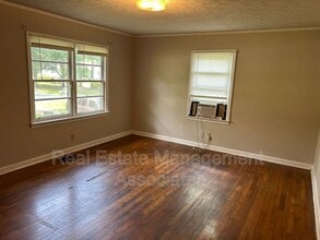 314 Hammond Dr in Griffin, GA - Building Photo - Building Photo