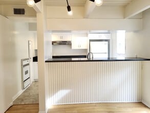 312 S Elm Dr in Beverly Hills, CA - Foto de edificio - Building Photo