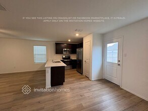 1339 Mosely Cir in Dallas, TX - Foto de edificio - Building Photo