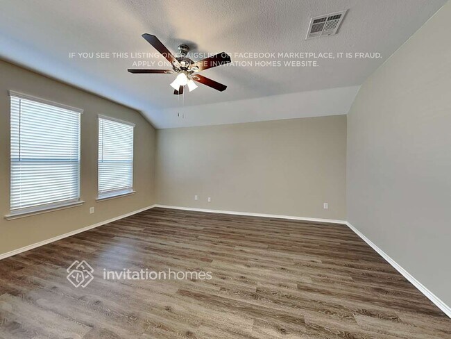 2612 Redwood St in Royse City, TX - Foto de edificio - Building Photo