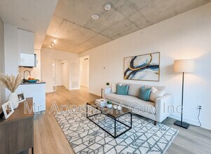 195 McCaul St in Toronto, ON - Building Photo - Building Photo