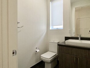 1715 Armacost Ave-Unit -4 in Los Angeles, CA - Building Photo - Building Photo