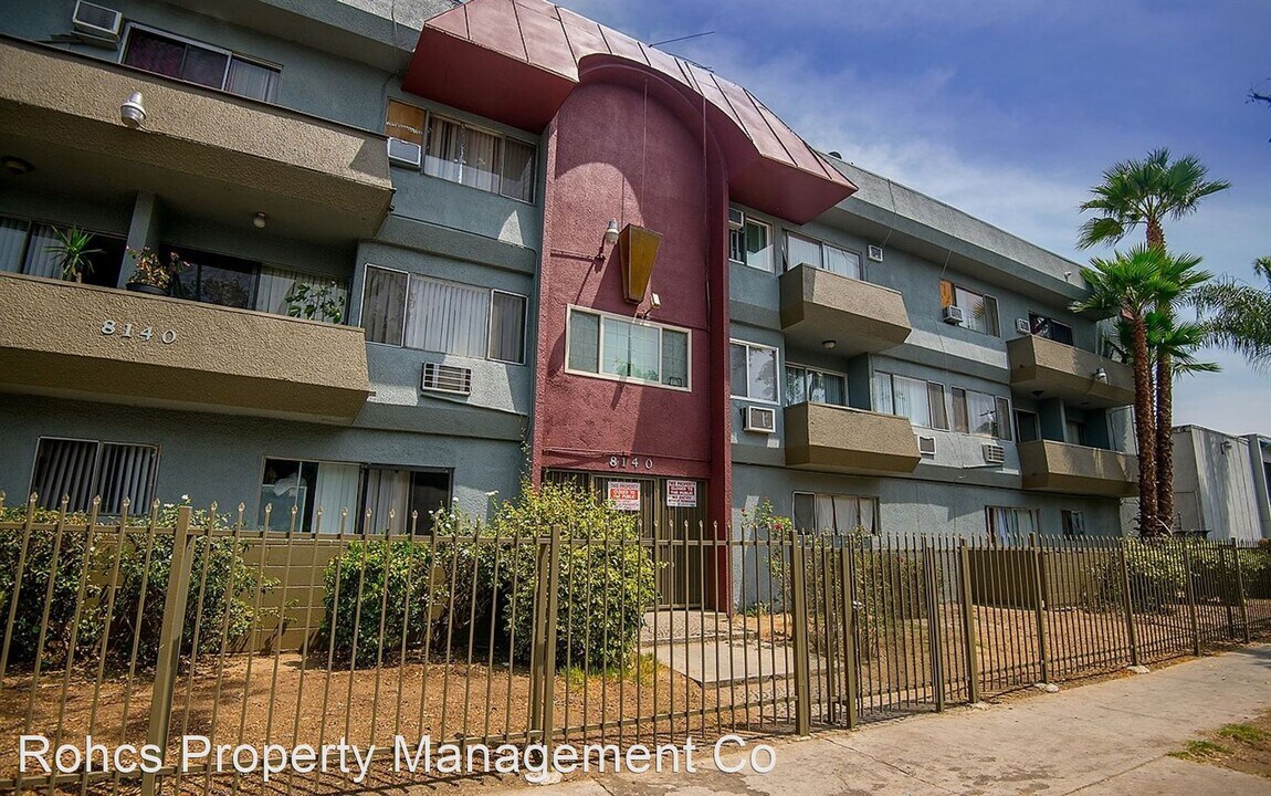 8140 Langdon Ave in Los Angeles, CA - Building Photo