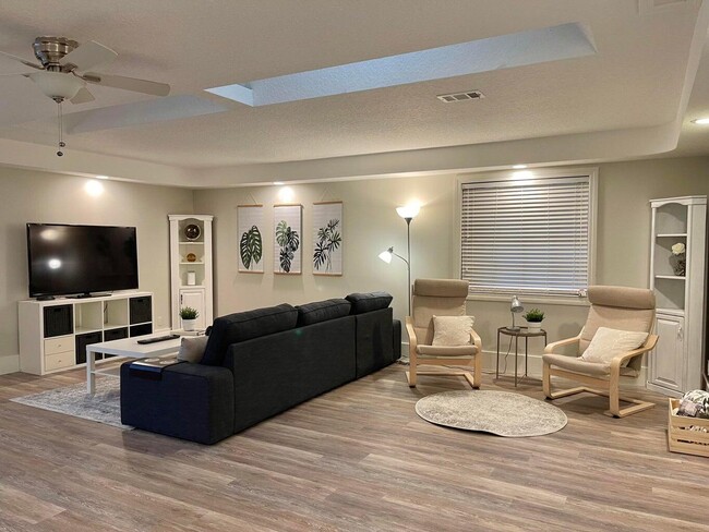 property at 13150 Doubletree Cir