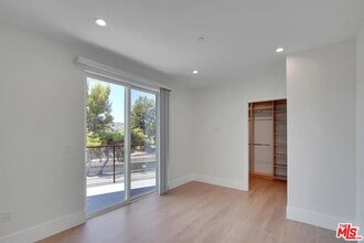 14419 Riverside Dr in Los Angeles, CA - Building Photo - Building Photo