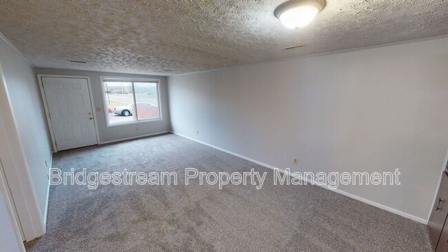 852 Randler Ave in Vandalia, OH - Building Photo - Building Photo