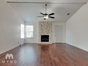 9716 Meadowheath Dr in Austin, TX - Building Photo - Building Photo