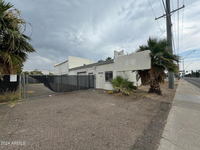 431 N Center St in Mesa, AZ - Building Photo - Building Photo