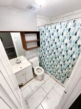 2522 Rosalie St in Houston, TX - Foto de edificio - Building Photo