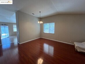 2352 Whitetail Dr in Antioch, CA - Building Photo - Building Photo