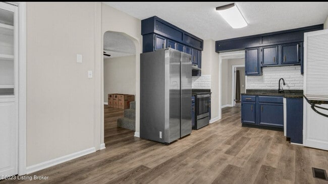 property at 626 Harris Pl