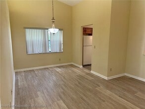 2531 N Orangewood St in Avon Park, FL - Foto de edificio - Building Photo