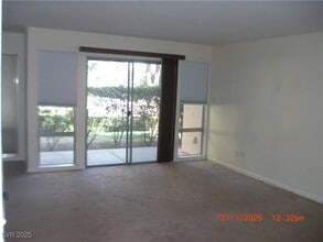 793 Oakmont Ave in Las Vegas, NV - Building Photo - Building Photo