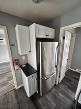 8 Sewall Ave in Clifton, NJ - Building Photo - Building Photo