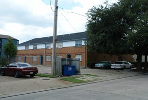 2208 Houma Blvd Apartments