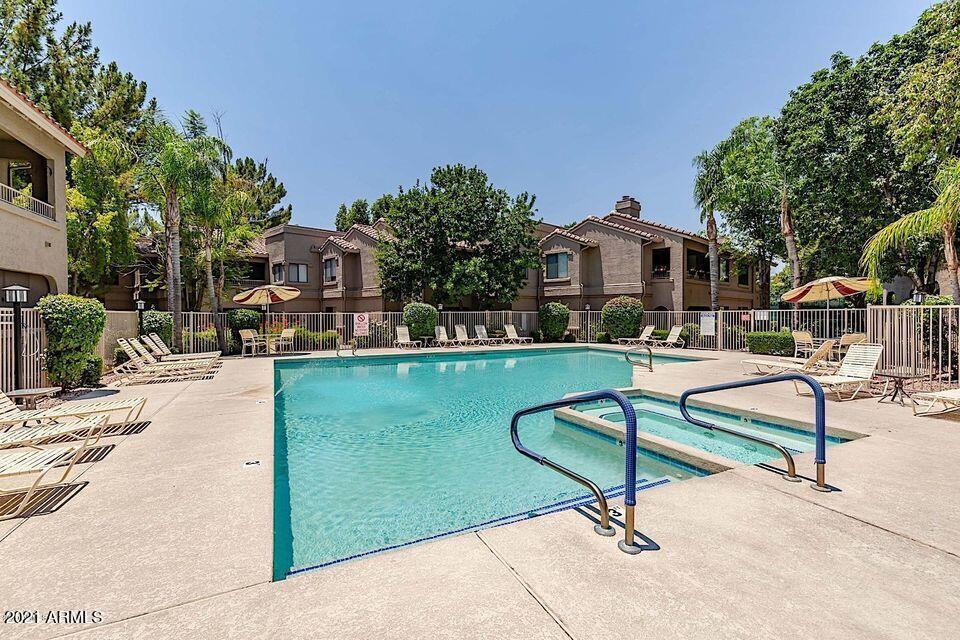 15252 N 100th St in Scottsdale, AZ - Building Photo
