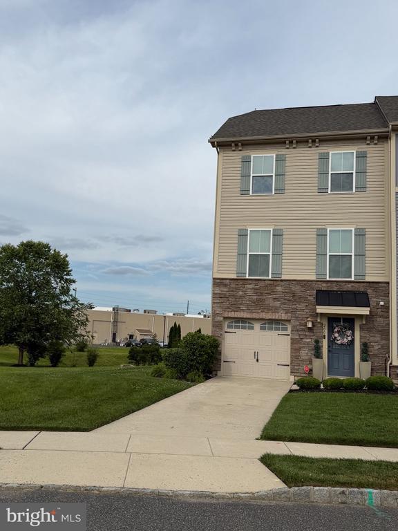 property at 200 Iannelli Rd