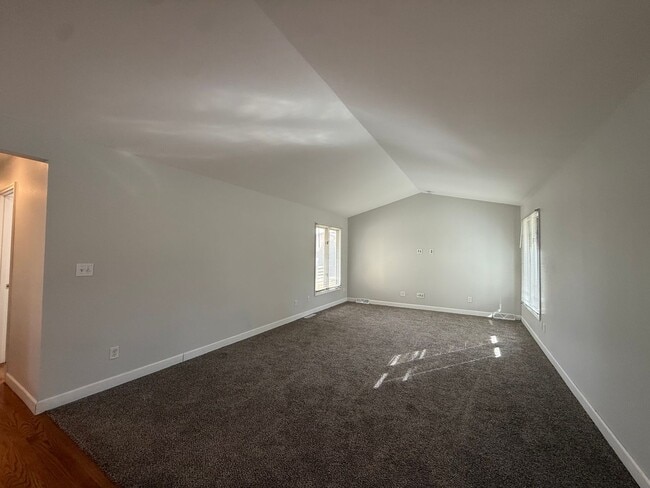 53 Penfro Dr in Iowa City, IA - Building Photo - Building Photo