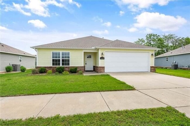 1214 S Gentle Valley Dr in Fayetteville, AR - Building Photo - Building Photo