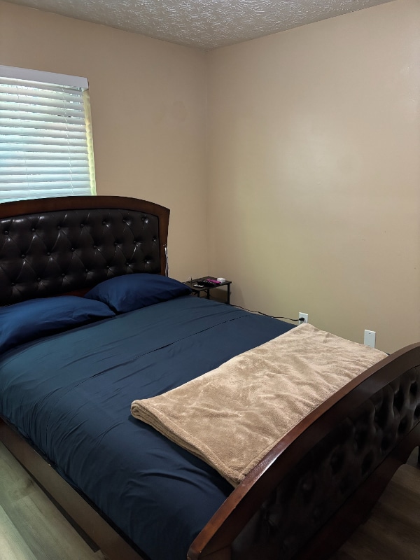 property at 5104 Fairington Village Dr