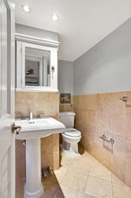 PERRY ST. in New York, NY - Building Photo - Building Photo