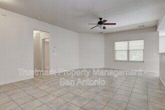 1644 Cloudy Brook in Schertz, TX - Building Photo - Building Photo
