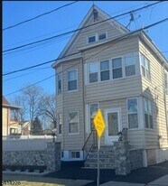 14 N 10th St, Unit 1 in Paterson, NJ - Building Photo