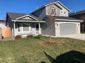 1166 W Woodchest St in Meridian, ID - Foto de edificio - Building Photo