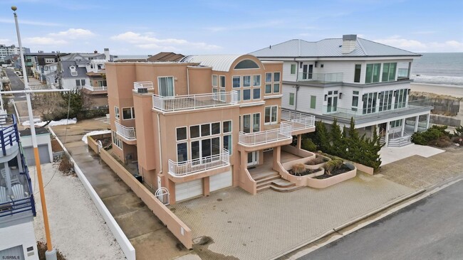 property at 119 S 11th Ave