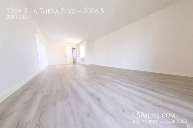 7006 S La Tijera Blvd in Los Angeles, CA - Building Photo - Building Photo