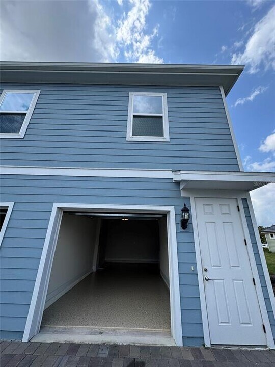 6350 Rover Wy in St. Cloud, FL - Building Photo