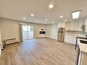 282 Redondo Ave in Long Beach, CA - Building Photo - Building Photo