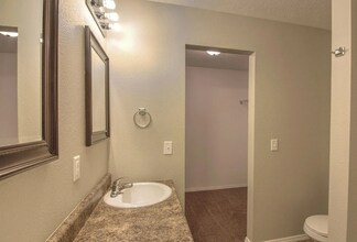 848 E Purple Martin St in Nixa, MO - Building Photo - Building Photo