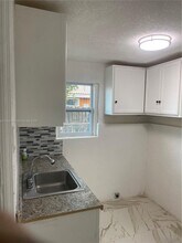 2122 NW 5th St in Pompano Beach, FL - Building Photo - Building Photo