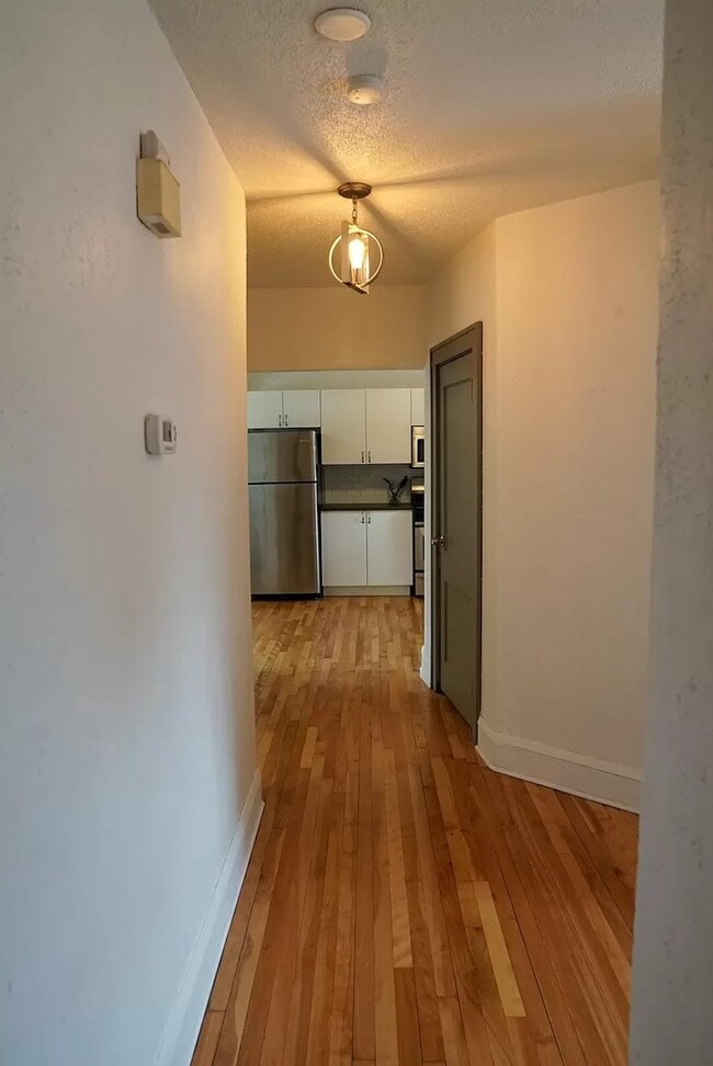 3101 Central Ave NE in Minneapolis, MN - Building Photo - Building Photo