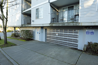 Maison Condominiums in Seattle, WA - Building Photo - Building Photo