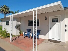 246 Camellia Ln in Costa Mesa, CA - Building Photo