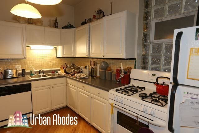 1326 N Claremont Ave, Unit 2C in Chicago, IL - Foto de edificio - Building Photo