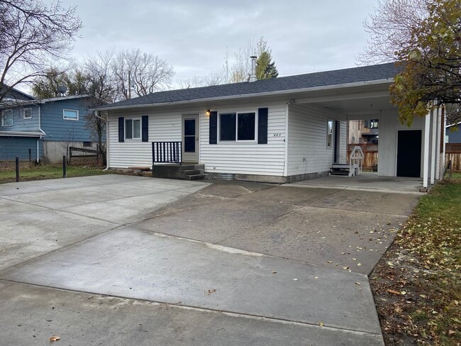 501 N Rouse Ave