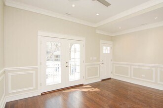 3451 N Hoyne Ave, Unit 1 in Chicago, IL - Foto de edificio - Building Photo